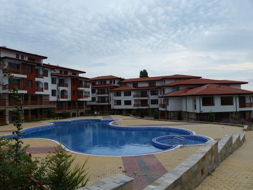 Gardenia Hills Hotel Sunny Beach Exterior photo